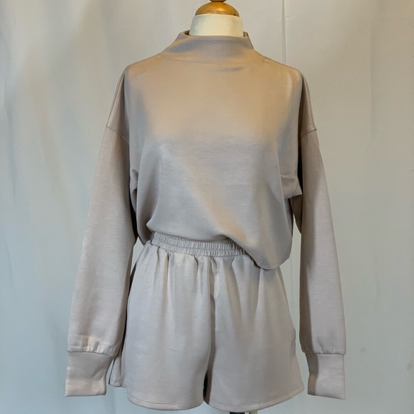 Sets M - Picture 4 of 4